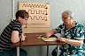 Саратовские пенсионеры проходят реабилитацию с помощью рисования